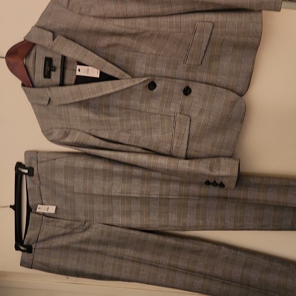 Suit
